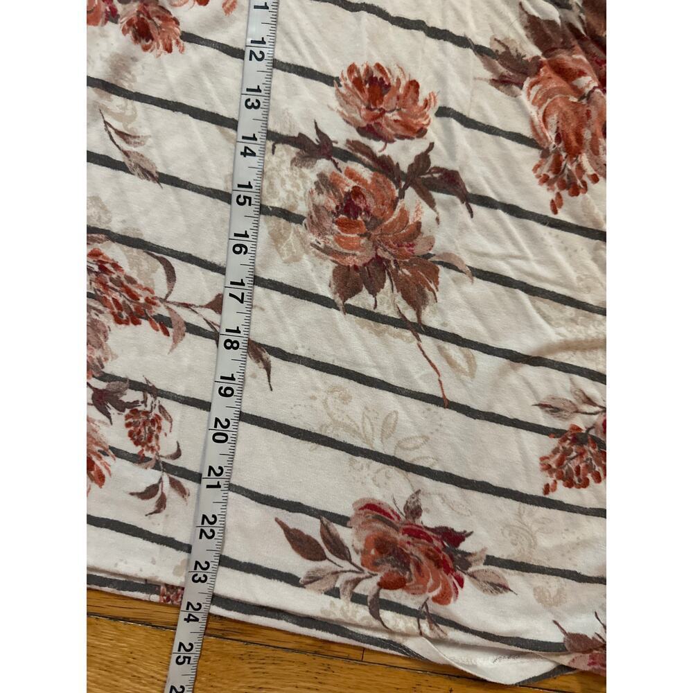 Maurices Floral Stripe Sleeveless Tank Top Women’s Plus 2X Lace-Up Detail - Picture 6 of 6